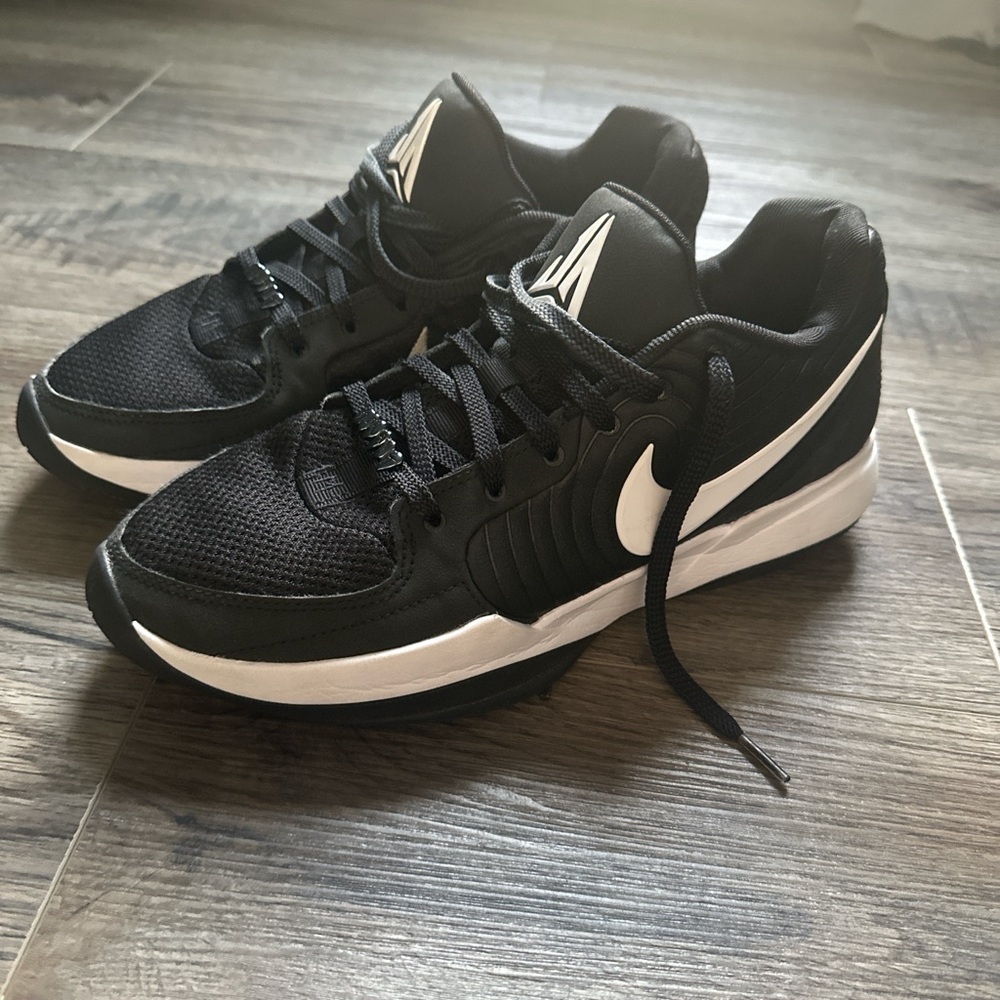 Barley worn Ja 2 TB black and white